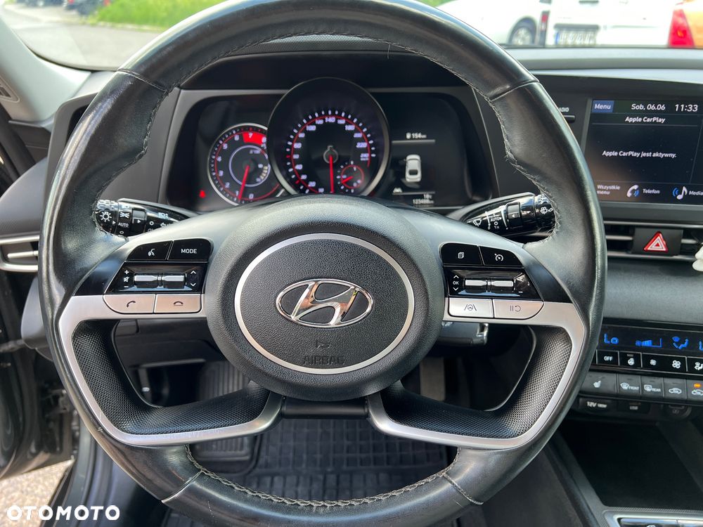 Hyundai Elantra - 21