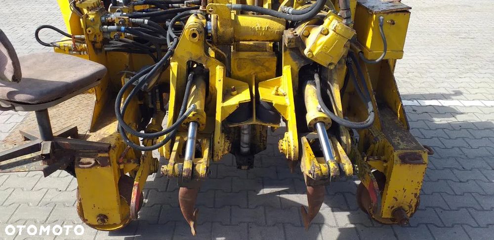 Inny Samojezdna podbijarka torowa PLASSER MINIMA I - 9