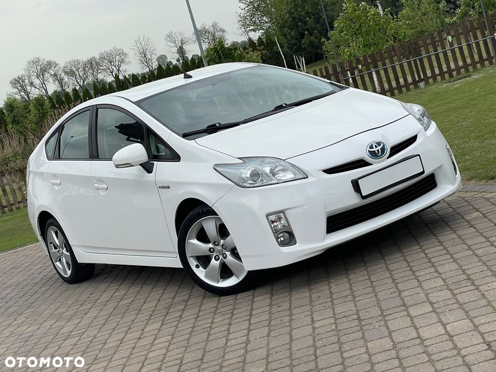 Toyota Prius - 3