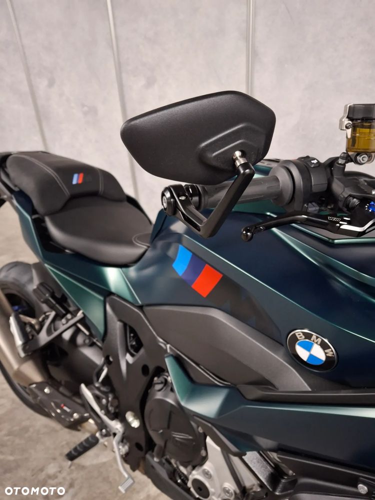 BMW XR - 9