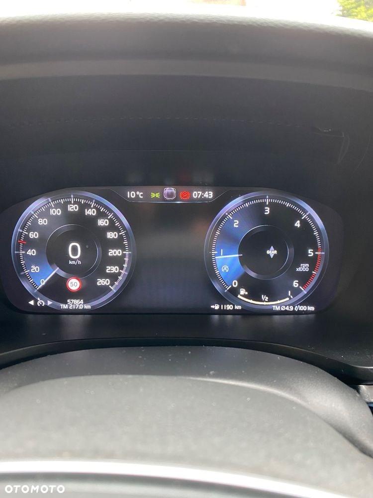 Volvo V60 D3 Momentum - 9