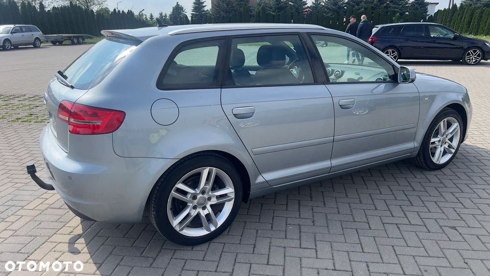 Audi A3 Sportback - 4