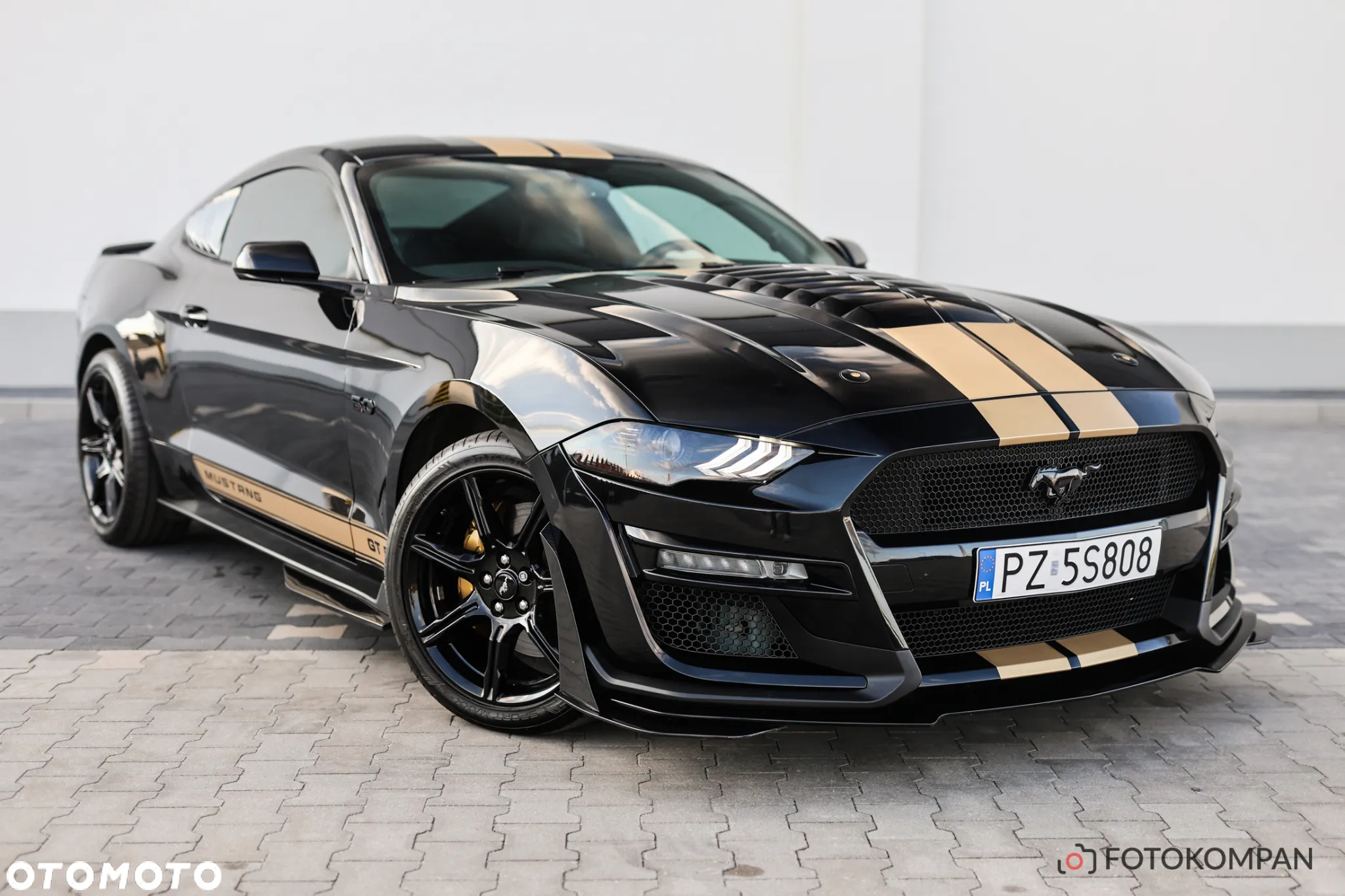 Ford Mustang 5.0 V8 GT - 2