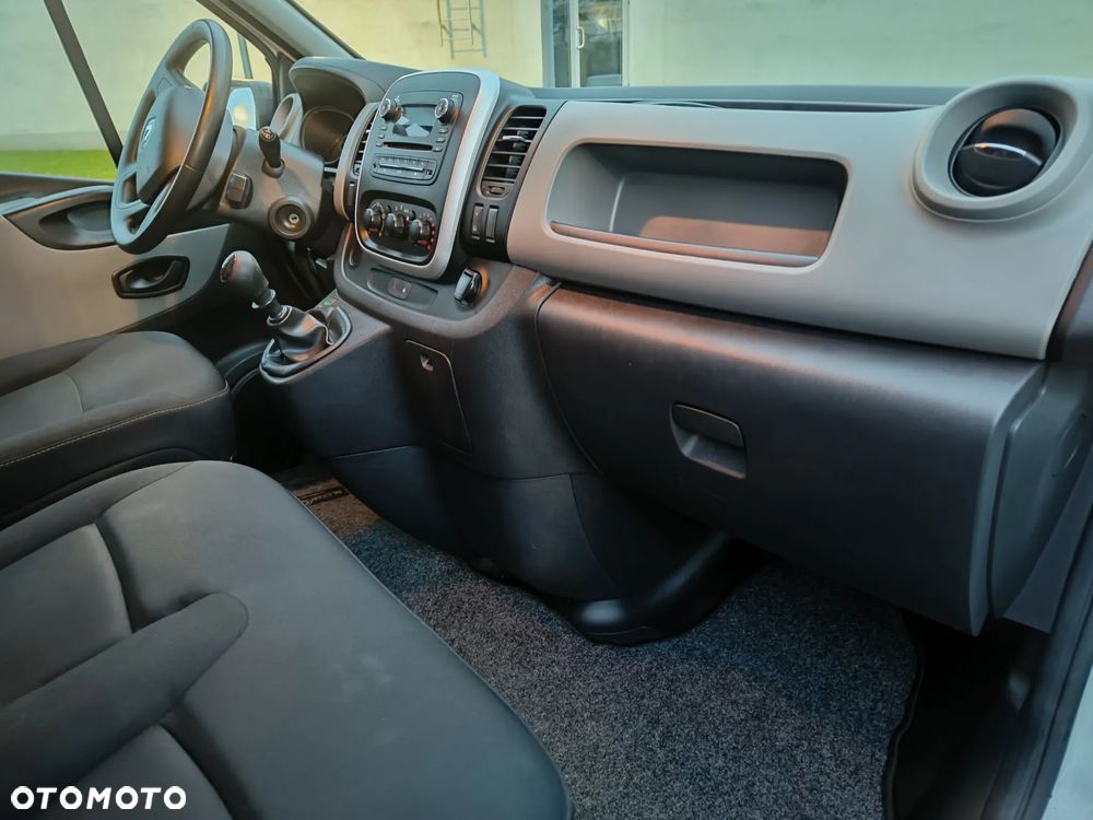 Renault Trafic - 15