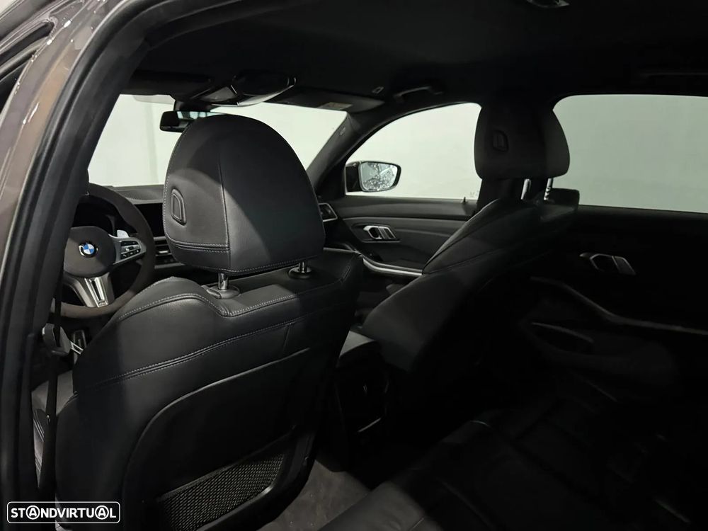 BMW 330 e Pack M Auto - 13
