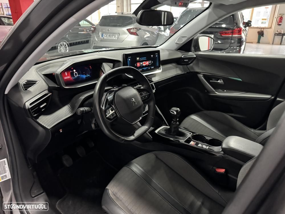 Peugeot 2008 PureTech 100 Allure - 25