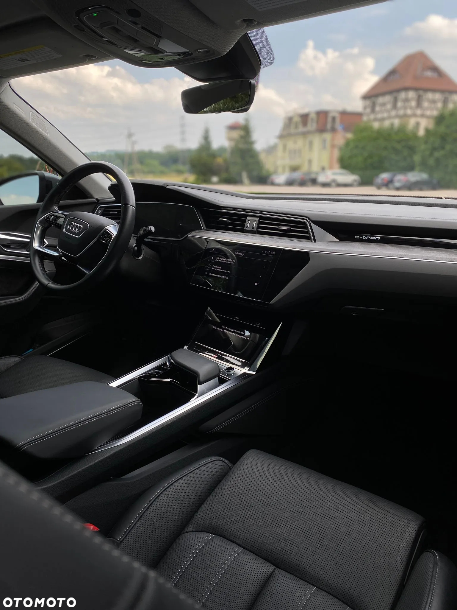 Audi e-tron 55 Quattro Advanced - 14