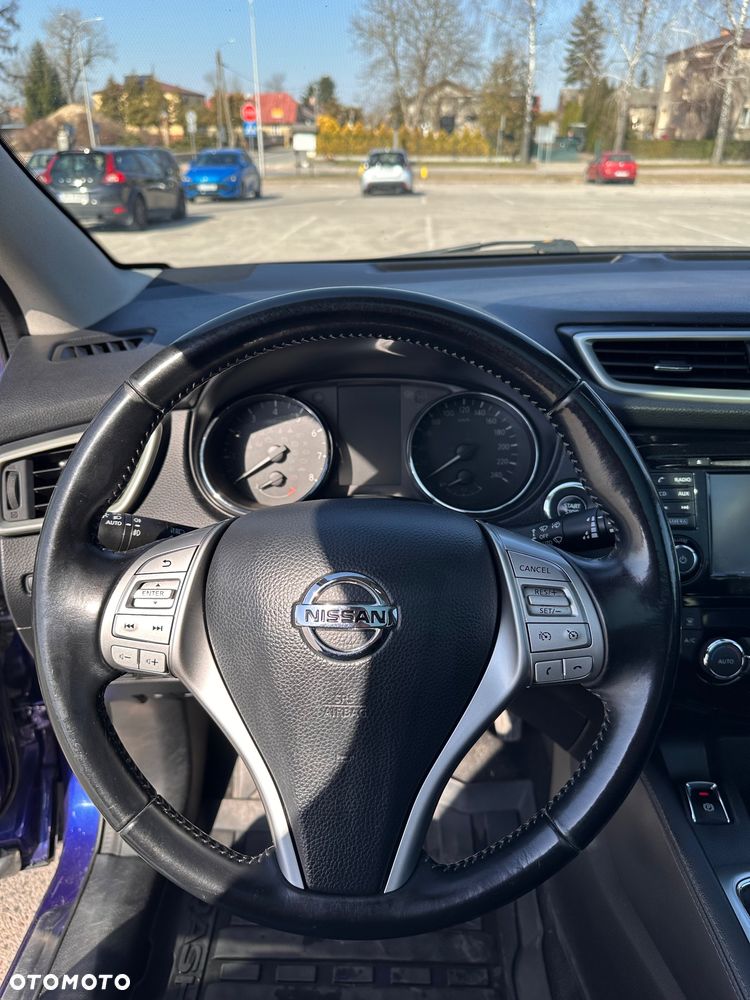 Nissan Qashqai 1.2 DIG-T N-Vision - 28