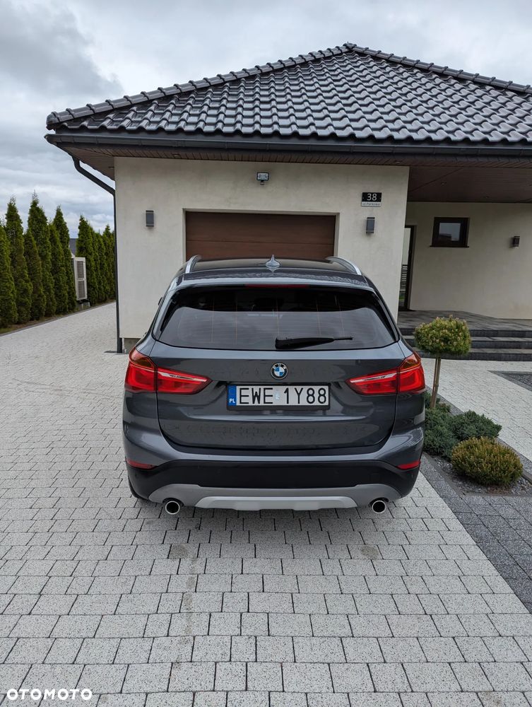 BMW X1 sDrive20d - 26