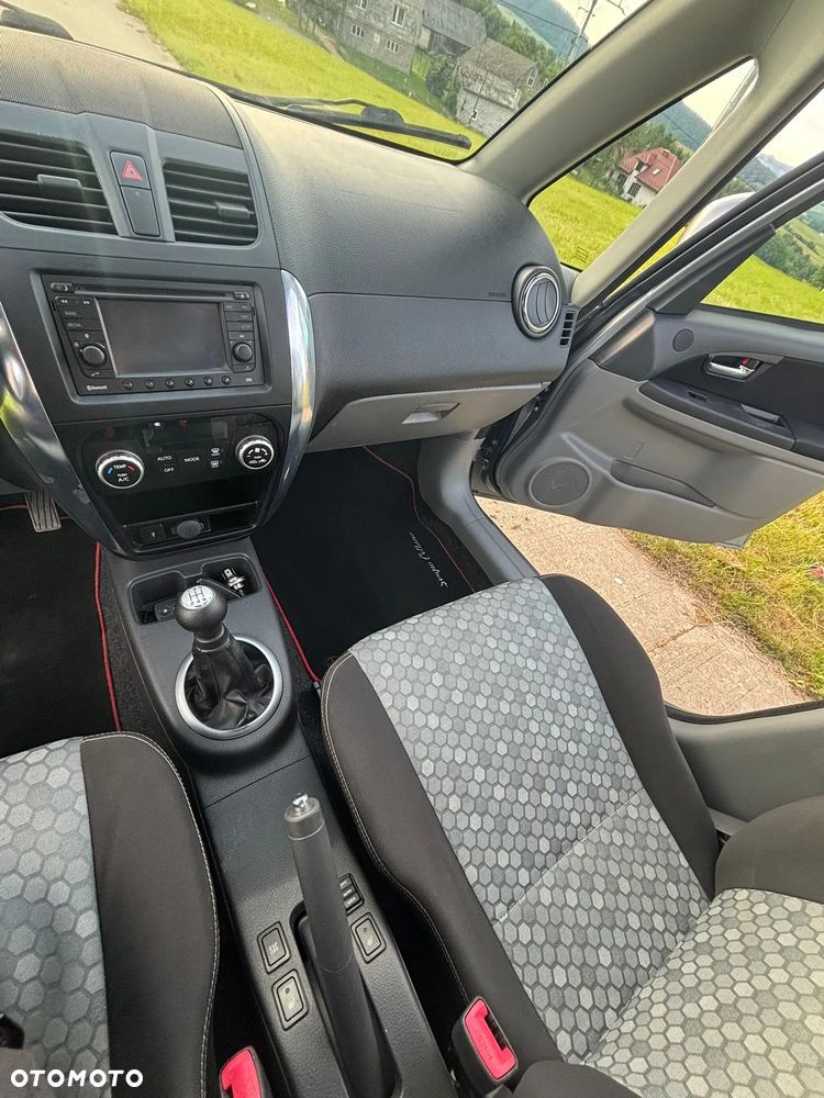 Suzuki SX4 1.6 Premium 4WD - 15