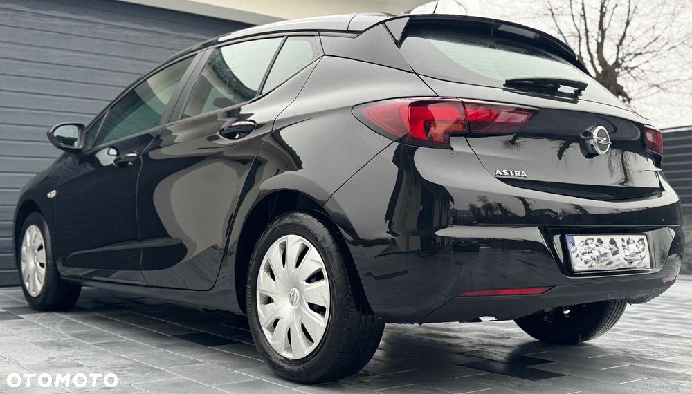 Opel Astra 1.2 Turbo Business Edition - 11