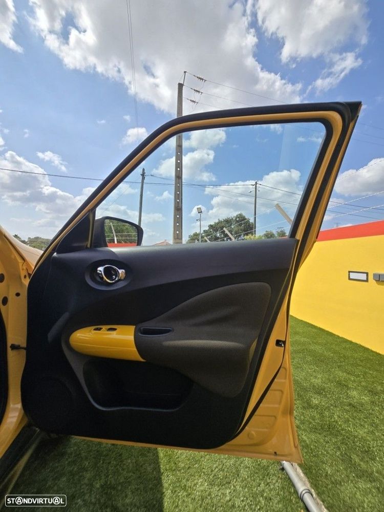 Nissan Juke 1.6 DIG-T Tekna Premium Ext.1 Yellow S. — fotografia 16