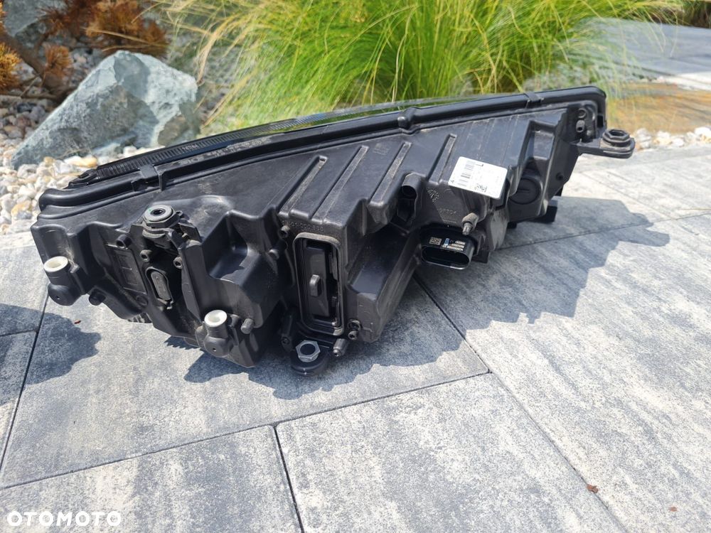 skoda octavia iv 4 kompletne lampy przód full led 5e4941015 5e4941016 - 10