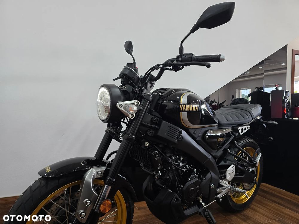 Yamaha XSR - 26