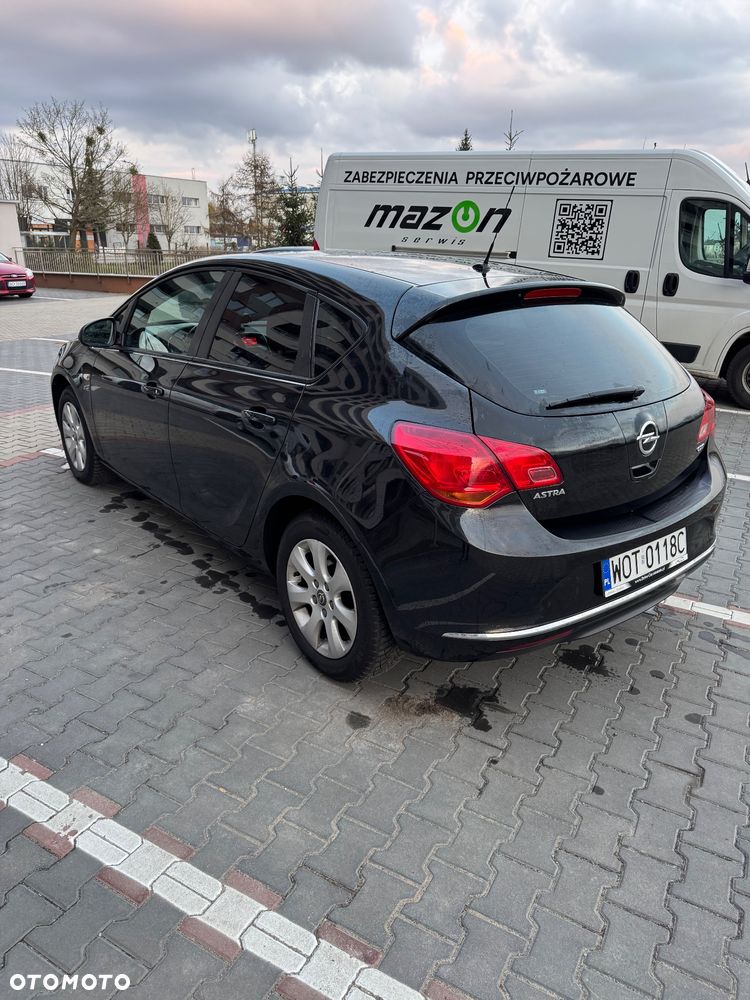 Opel Astra 1.6 CDTI Enjoy - 10