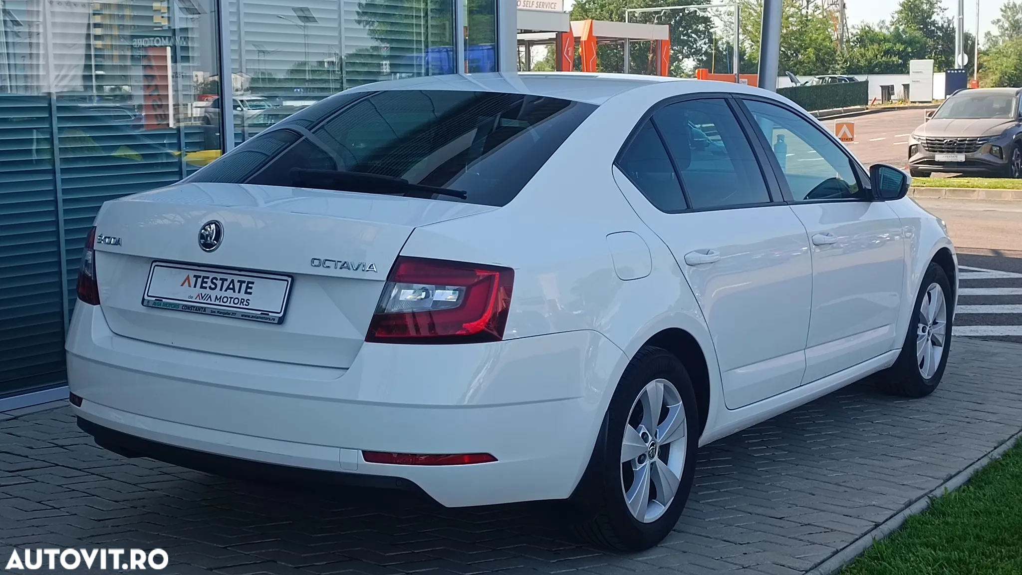 Skoda Octavia 2.0 TDI STYLE - 6