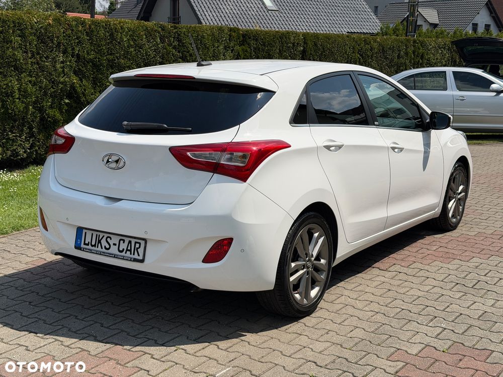 Hyundai i30 blue 1.6 GDI Passion - 5