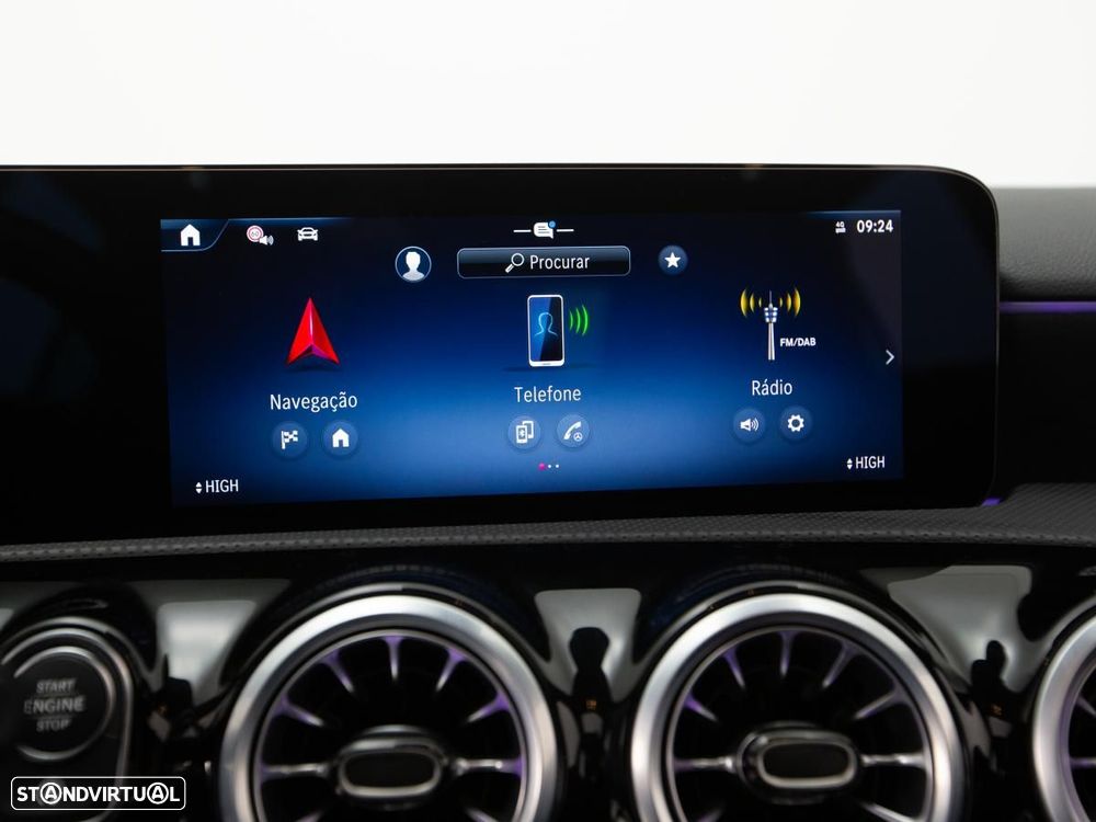 Mercedes-Benz A 200 7G-DCT AMG Line Advanced Plus - 28