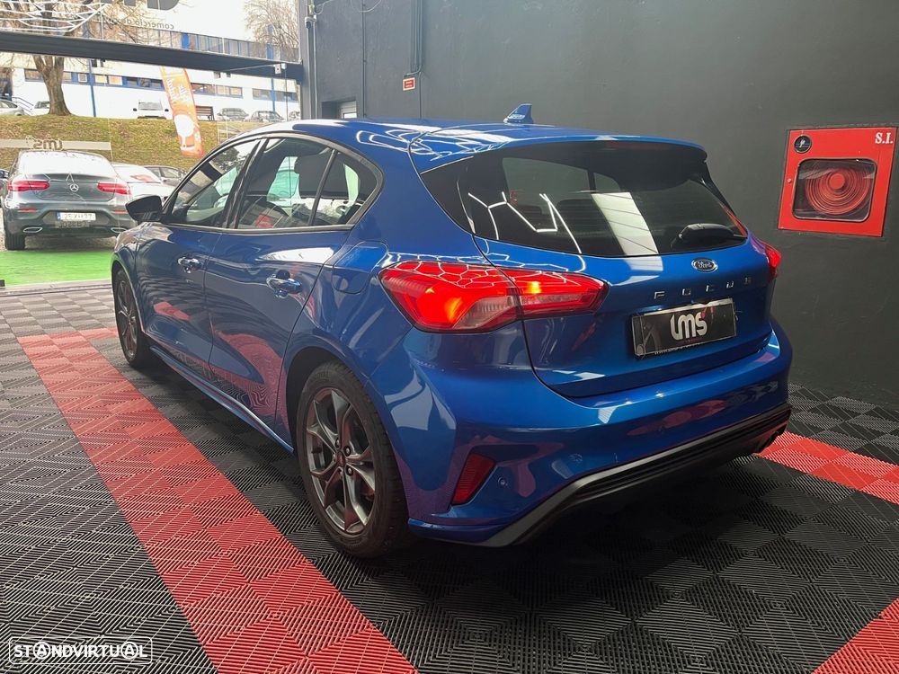 Ford Focus 1.5 EcoBlue S&S ST-LINE - 6