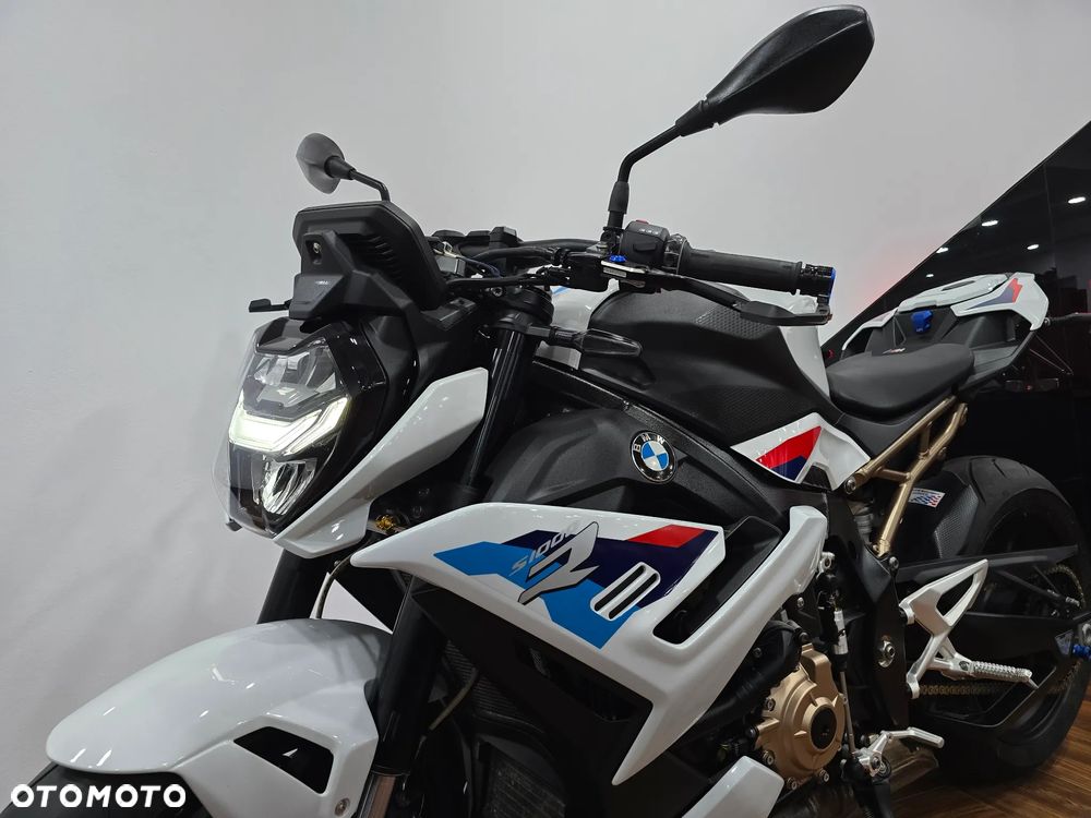 BMW S - 29
