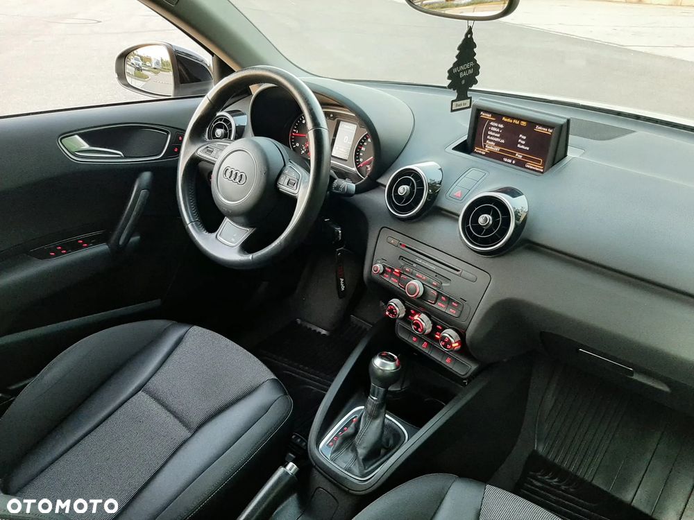 Audi A1 Sportback 1.6 TDI S tronic Ambition - 28