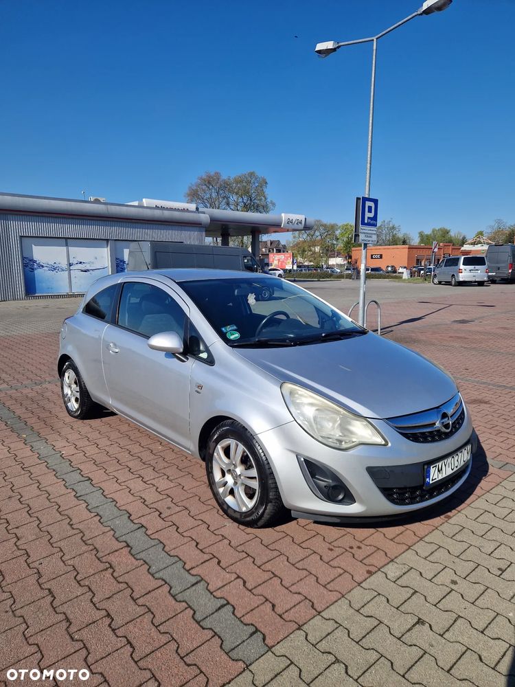 Opel Corsa - 1