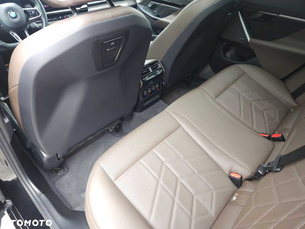 BMW Seria 5 520i M Sport Edition - 22