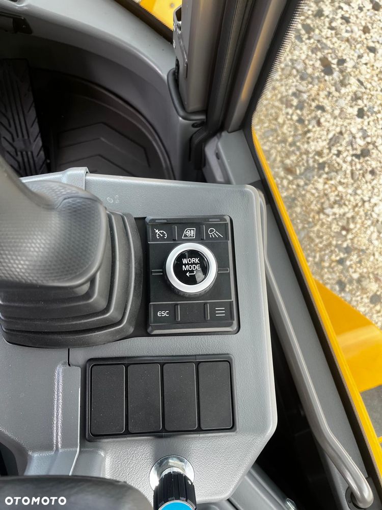 Volvo L30 - 19