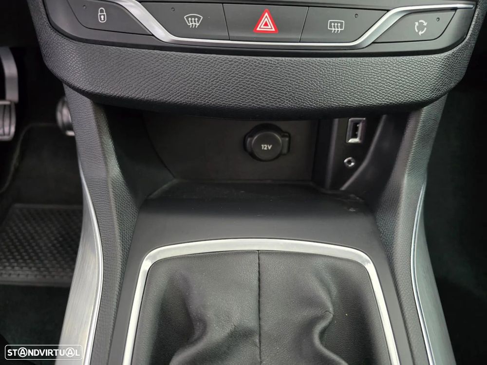 Peugeot 308 1.2 PureTech Allure Pack - 10