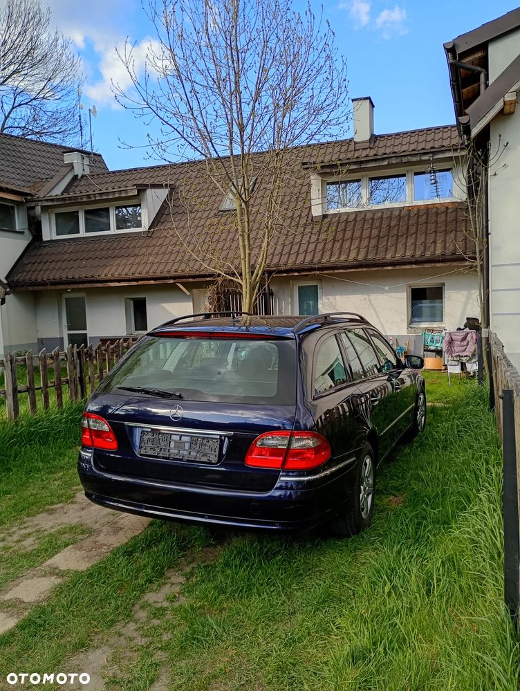 Mercedes-Benz Klasa E 200 Kompressor Classic - 9