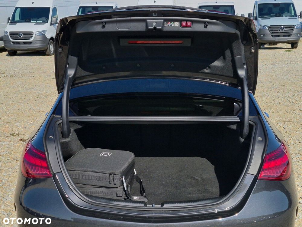 Mercedes-Benz Klasa C 300 de PHEV 4-Matic AMG - 10