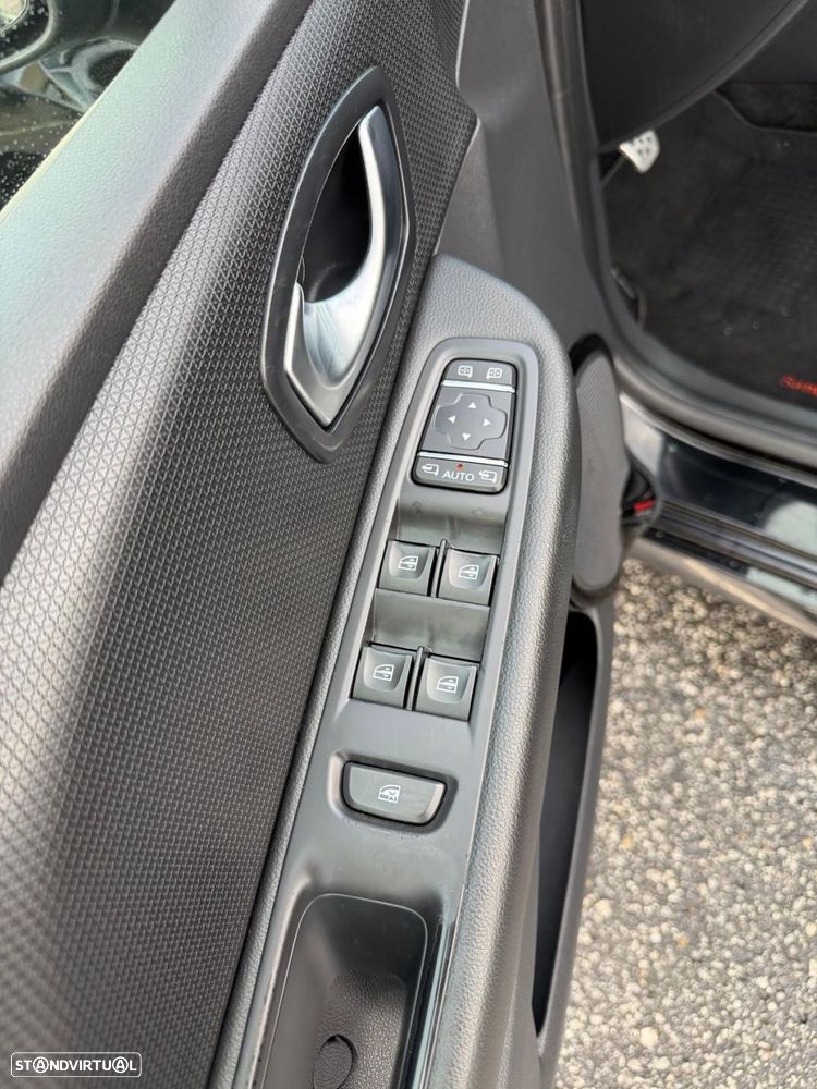 Renault Clio 0.9 TCe GT Line - 17