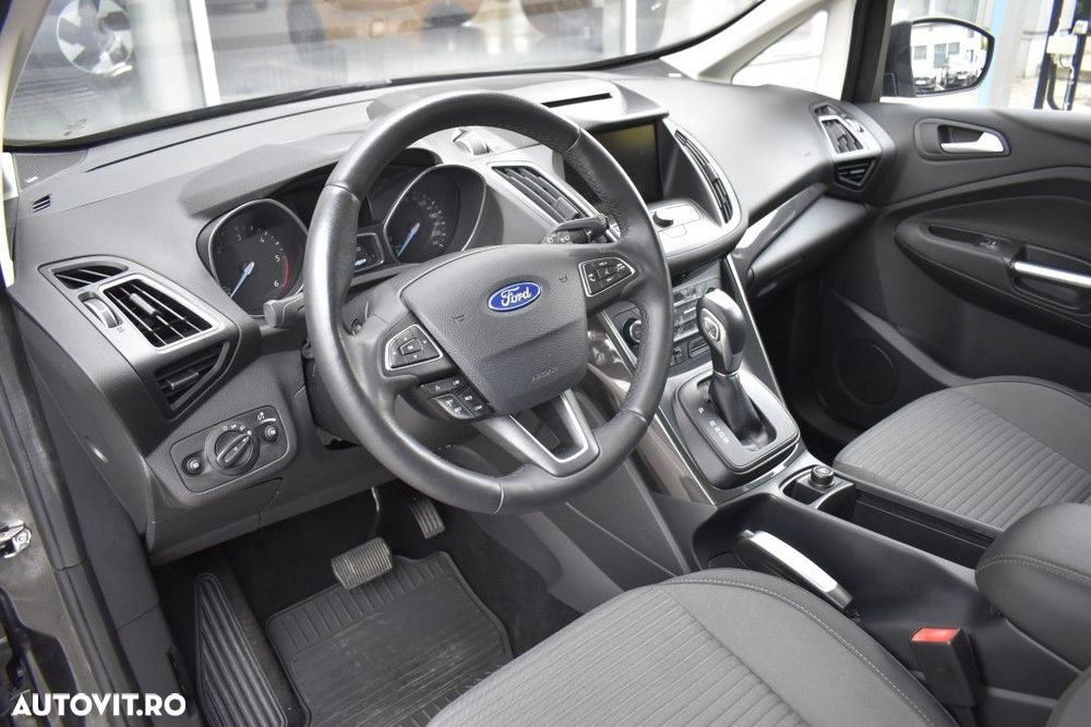 Ford Grand C-Max - 33