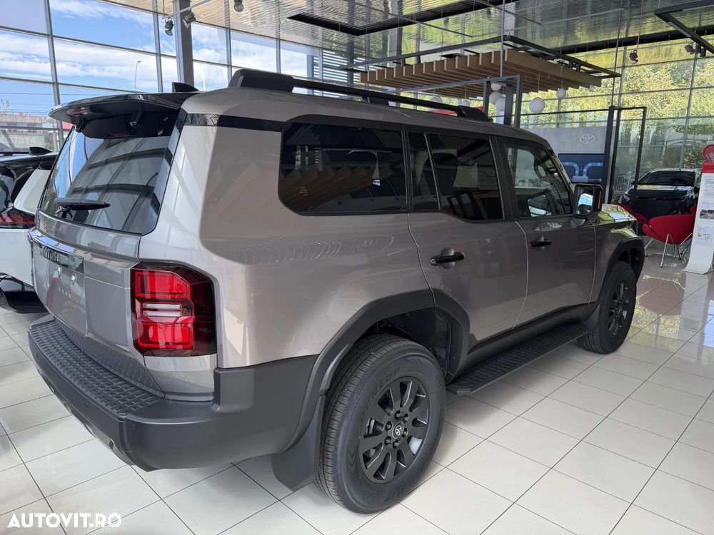 Toyota Land Cruiser 250 2.8l D-4D 204 CP MHEV A/T 7 locuri Executive - 5
