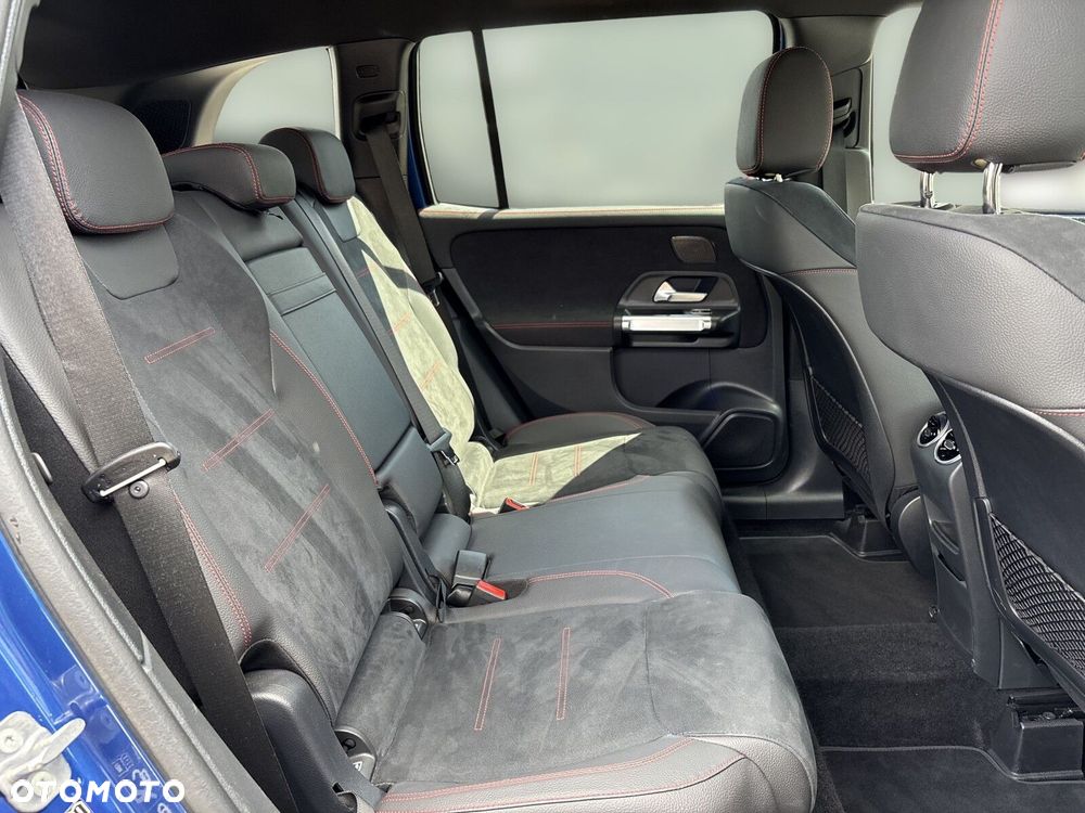 Mercedes-Benz GLB - 22