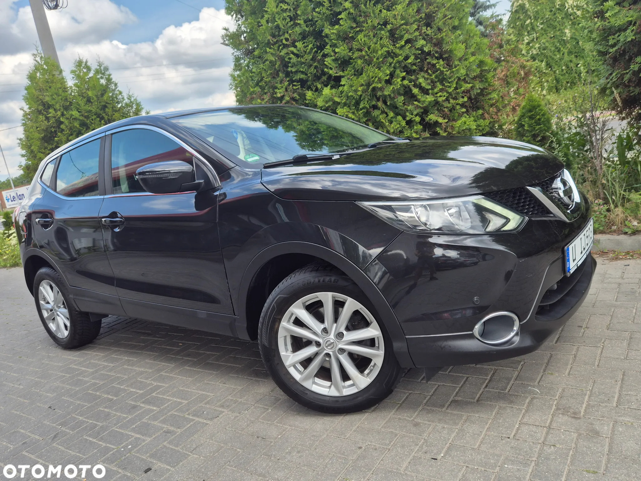 Nissan Qashqai 1.2 DIG-T N-Vision - 16