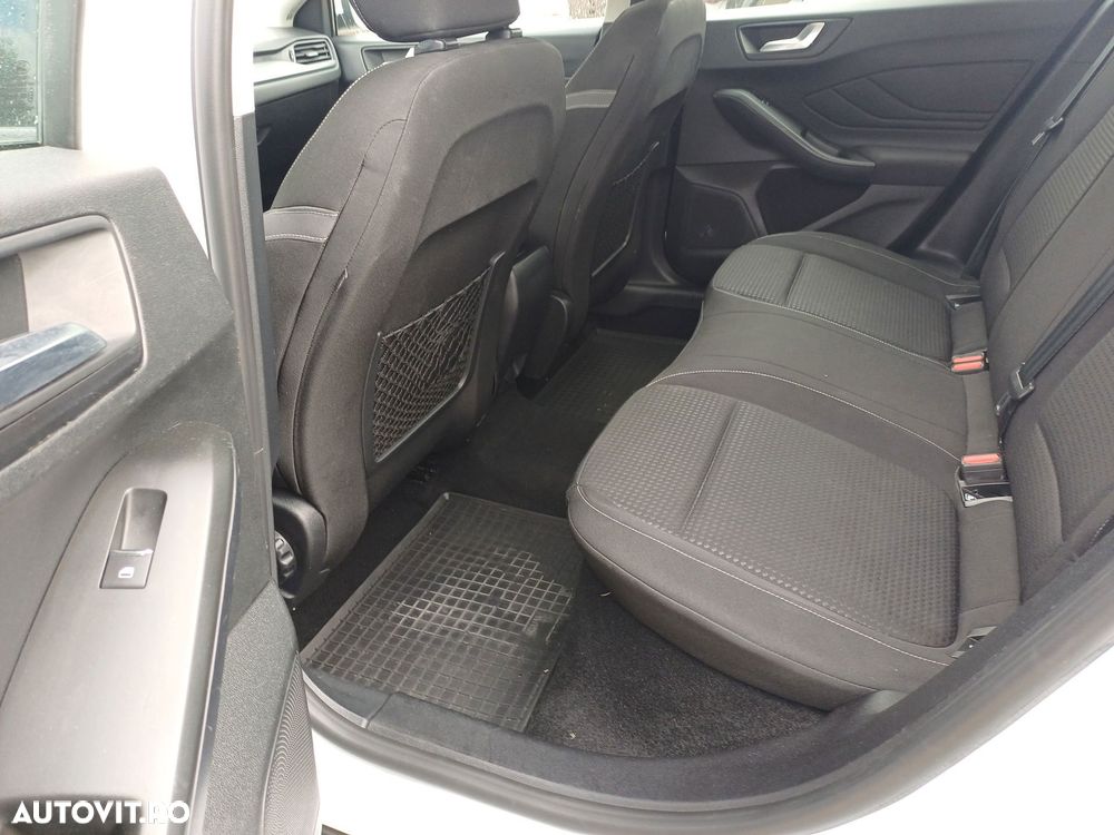 Ford Focus 1.0 EcoBoost Trend Edition - 19