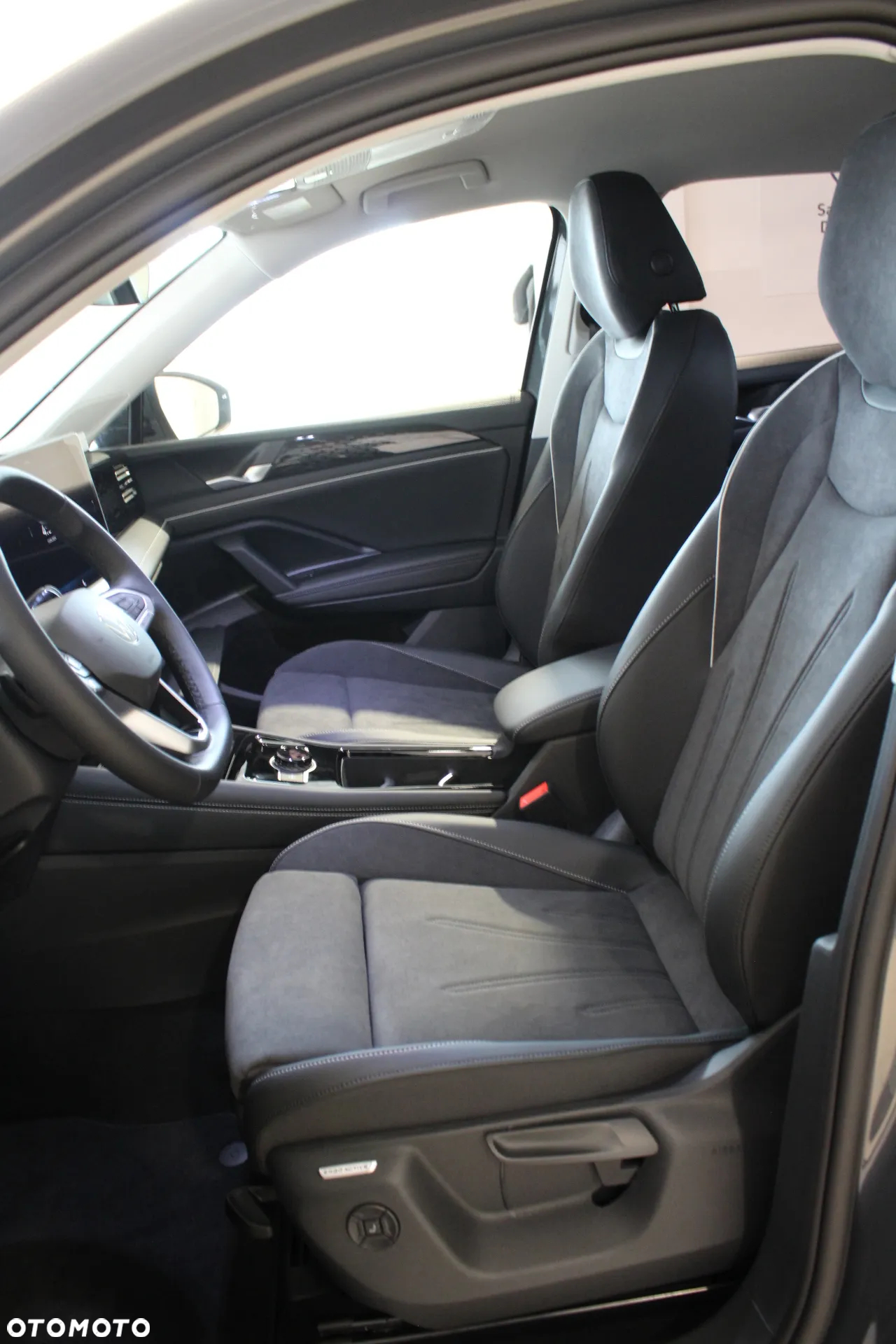 Volkswagen Tiguan 1.5 TSI EVO Elegance DSG - 8