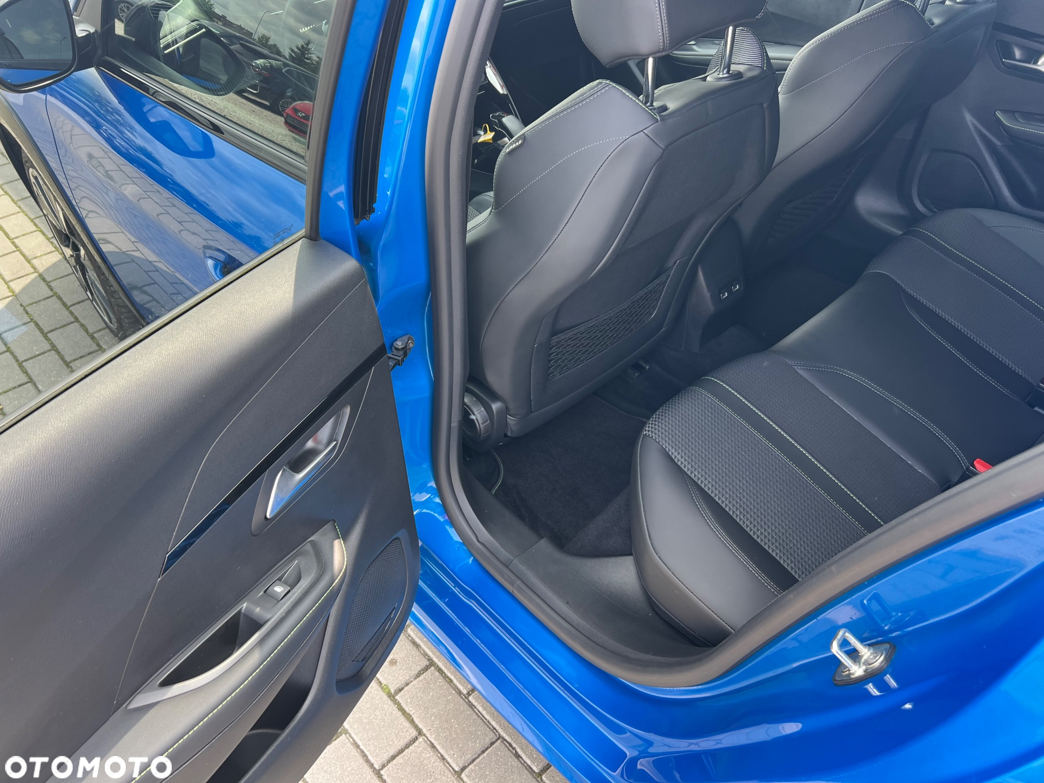 Peugeot 208 1.2 PureTech GT Line S&S EAT8 - 16