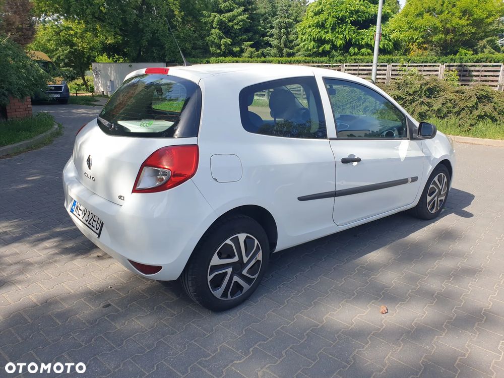 Renault Clio 1.5 dCi Alize - 3