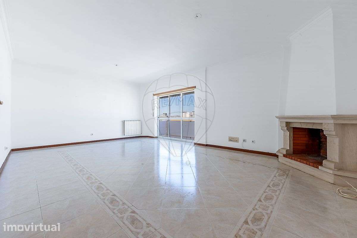 Apartamento T3 para arrendamento - Grande imagem: 2/22
