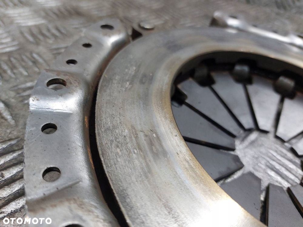 SPRZĘGŁO TARCZA + DOCISK + ŁOŻYSKO OPOROWE KIA CEED I 1.4 16V - 6