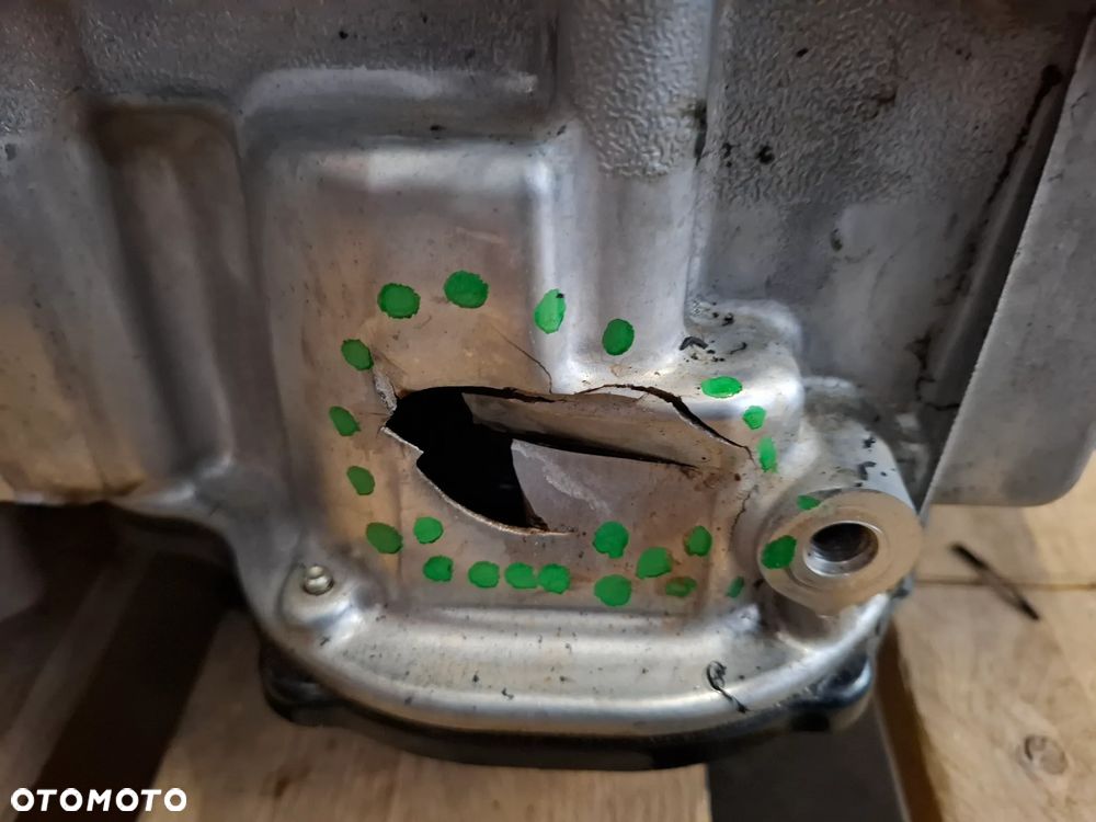 Silnik Renault Clio V 2022 rok 1,6 E-tech  uszkodzony podczas transportu  przebieg 10 tys nr H4MC632 - 4