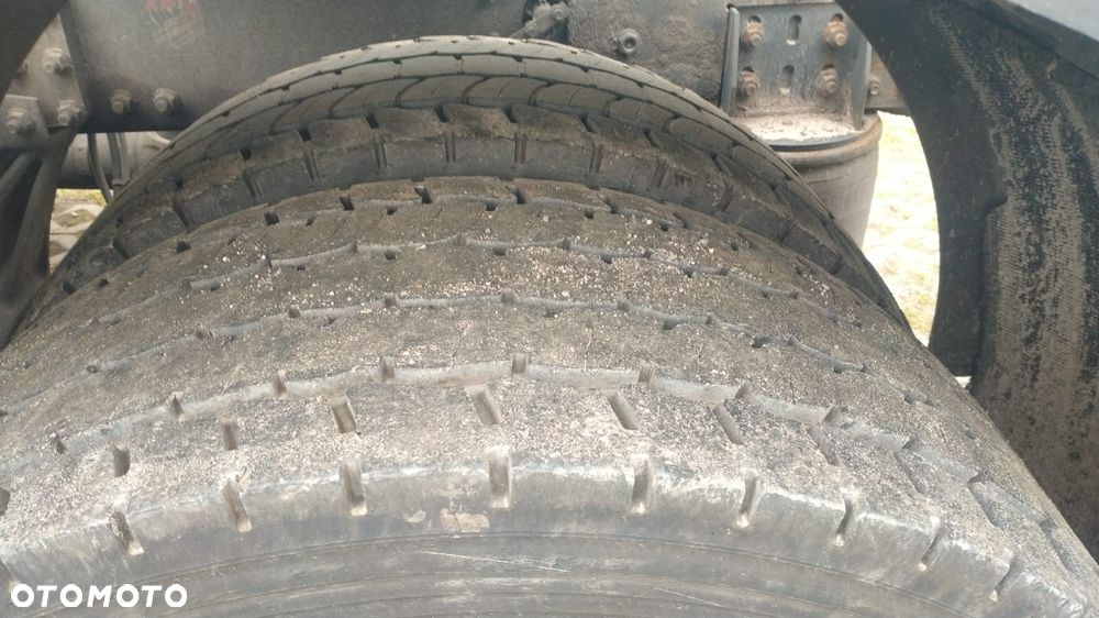 Renault PREMIUM - 11