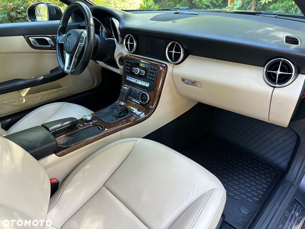 Mercedes-Benz SLK - 14