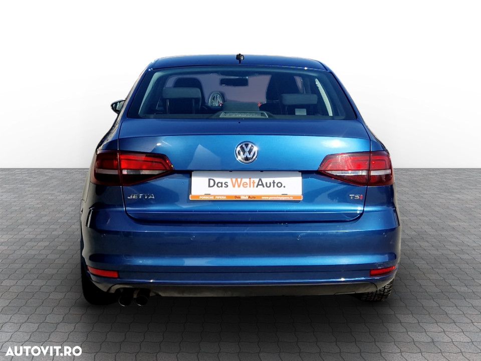 Volkswagen Jetta - 8