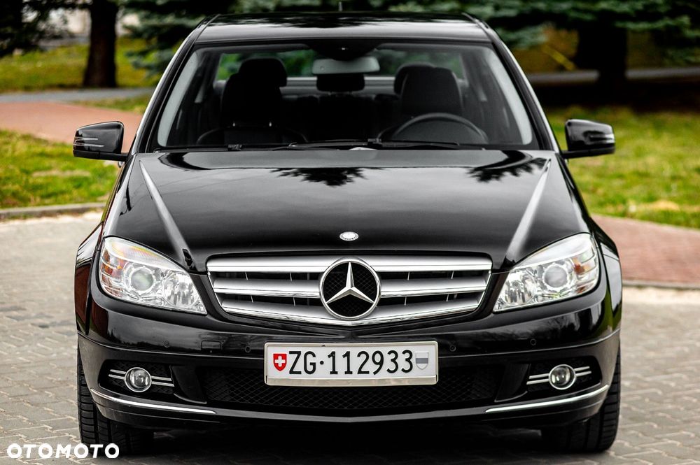 Mercedes-Benz Klasa C 180 BlueEFFICIENCY 7G-TRONIC Avantgarde - 4