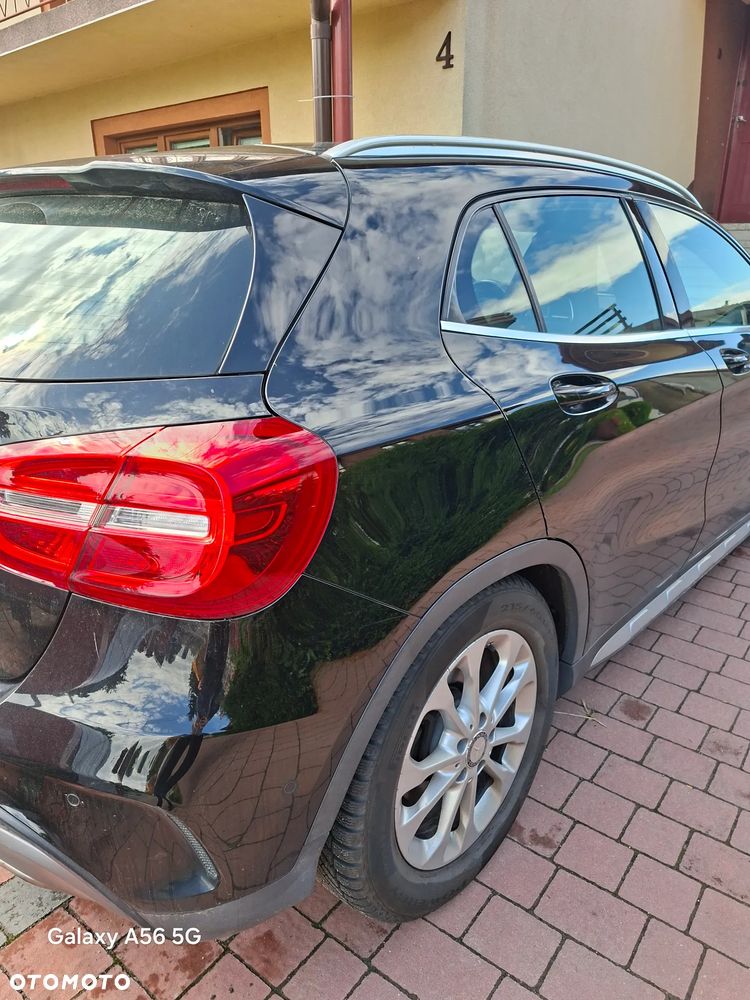 Mercedes-Benz GLA 250 4-Matic - 7