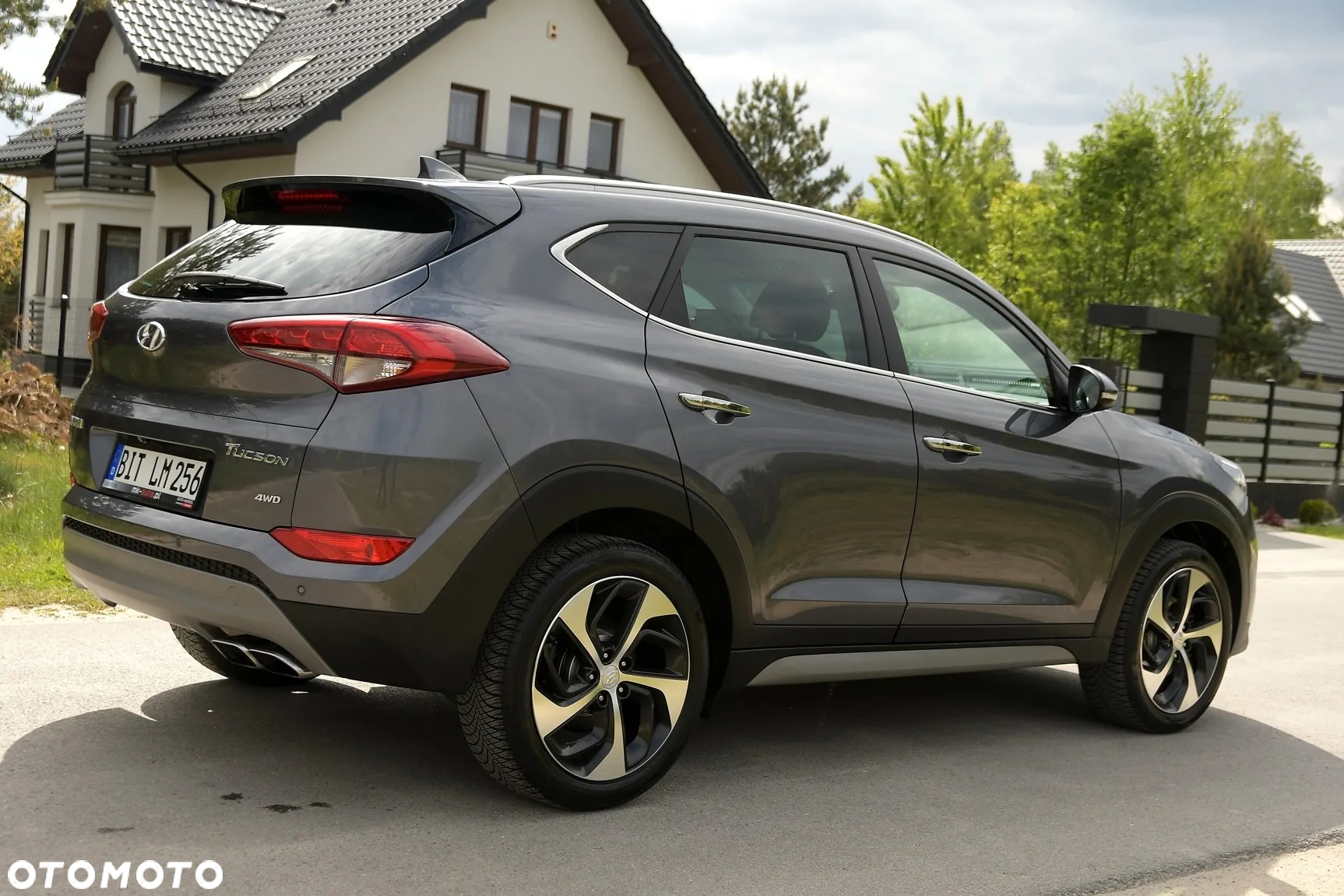 Hyundai Tucson 1.6 Turbo 4WD Premium - 11