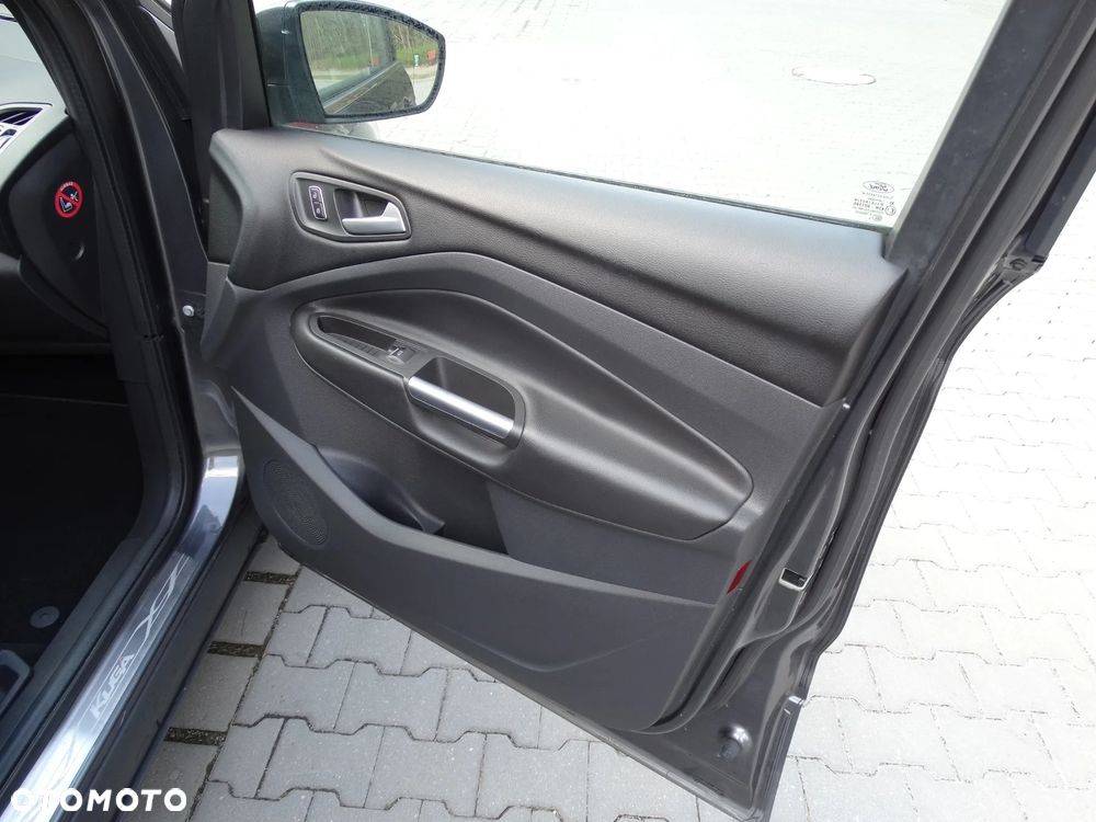 Ford Kuga 1.5 EcoBoost FWD Titanium Plus ASS - 32